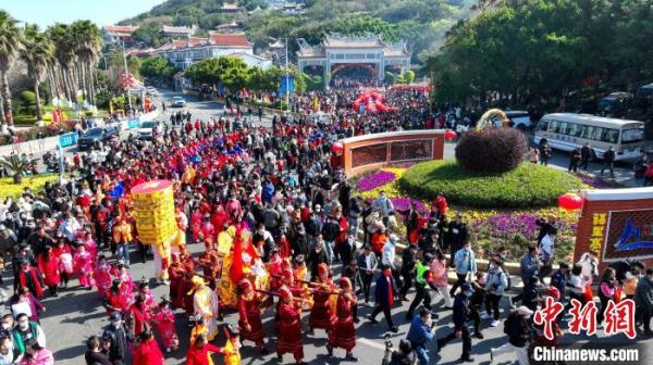 巡安布福闹元宵 “妈祖信俗”成为华侨华人的精神纽带(图1)